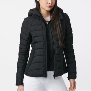 Bernardo Women's Black Hooded Puffer Jacket